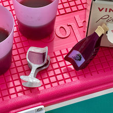 Load image into Gallery viewer, Midi Red Wine Glass Hair Claw Clip