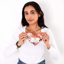 Load image into Gallery viewer, Eye Love Pillow - Paradisio